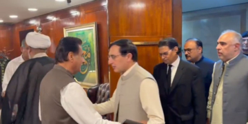 حکومت اور اپوزیشن کی ابتدائی بات چیت بے نتیجہ، اگلی نشست کل دوپہر طے