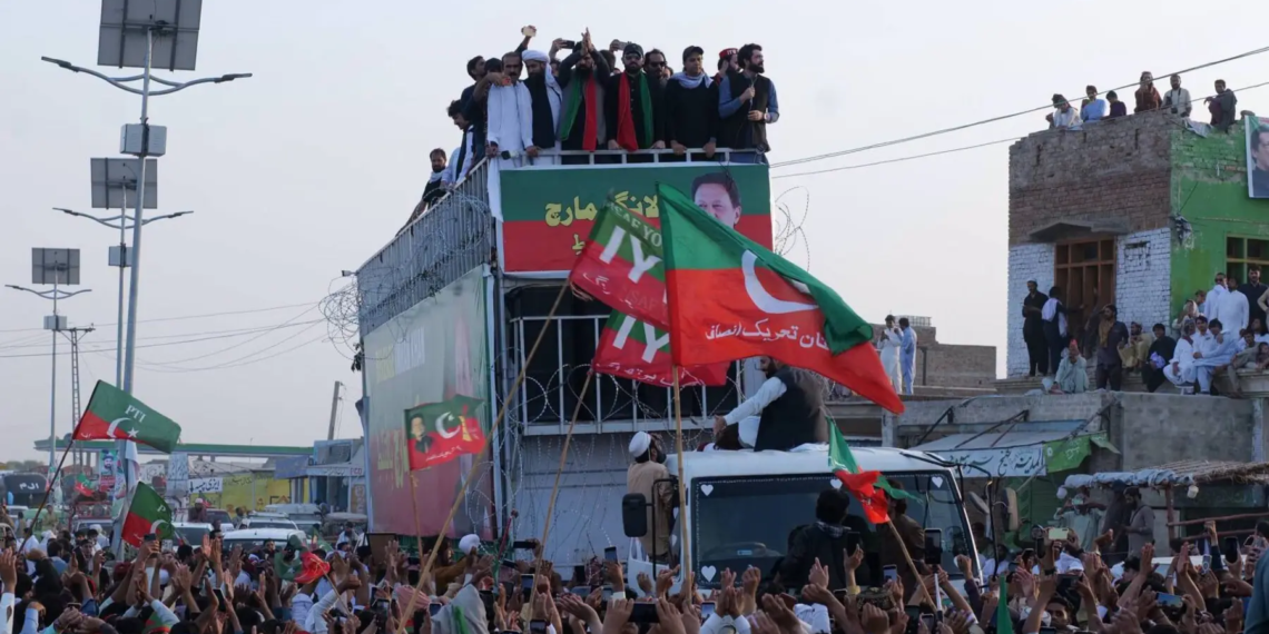 خیبر پختونخوا کی صورتحال پر وفاق میں متعدد آئینی اقدامات یکجا کرنے کا امکان زیر غور